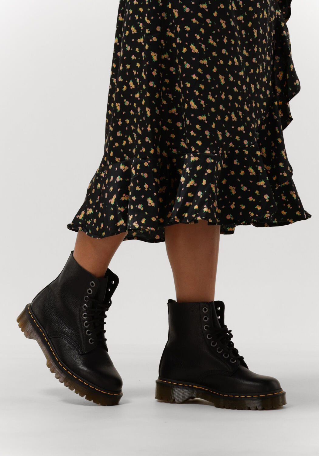 Zwarte DR MARTENS 1460 PASCAL BEX Omoda