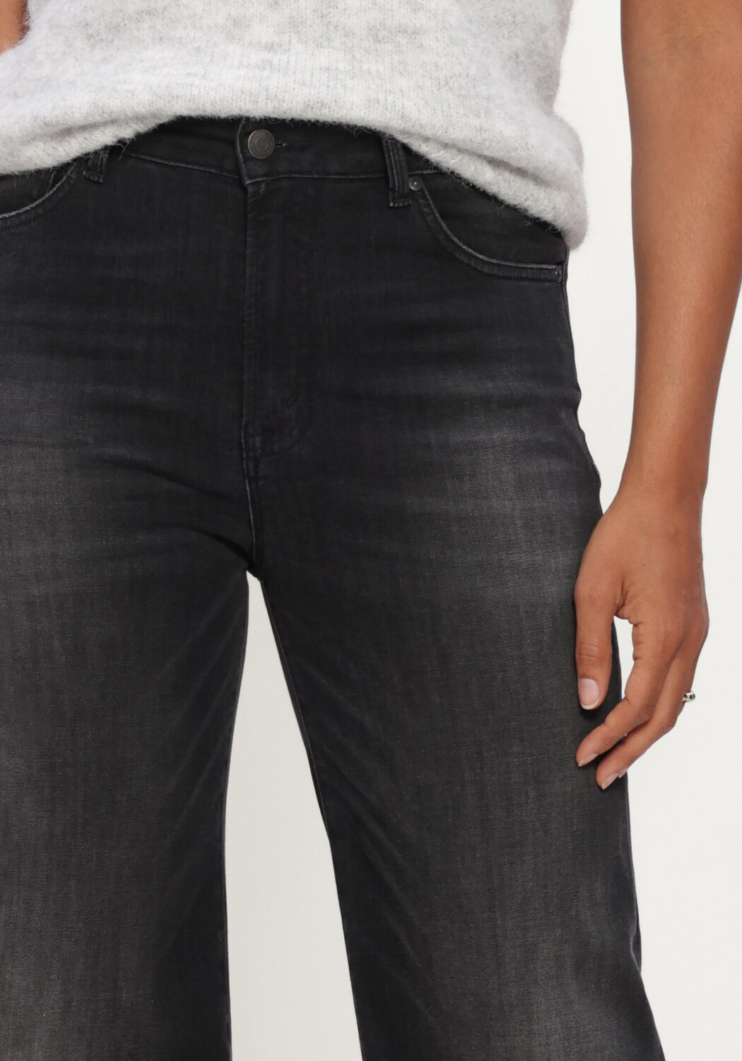 CIRCLE OF TRUST Flared jeans MARLOW DNM en noir - large