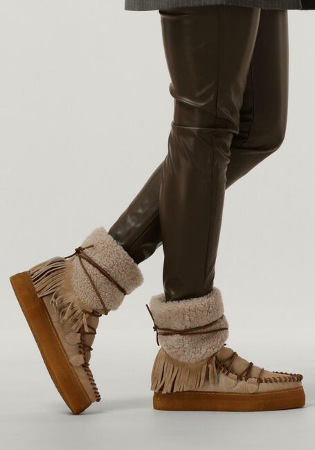 KARMA OF CHARME Bottines à lacets YMIZ INDIO INDIAN en beige - large
