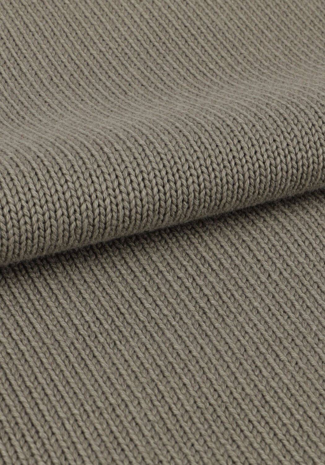 SAINT STEVE Pull FINN Olive - large