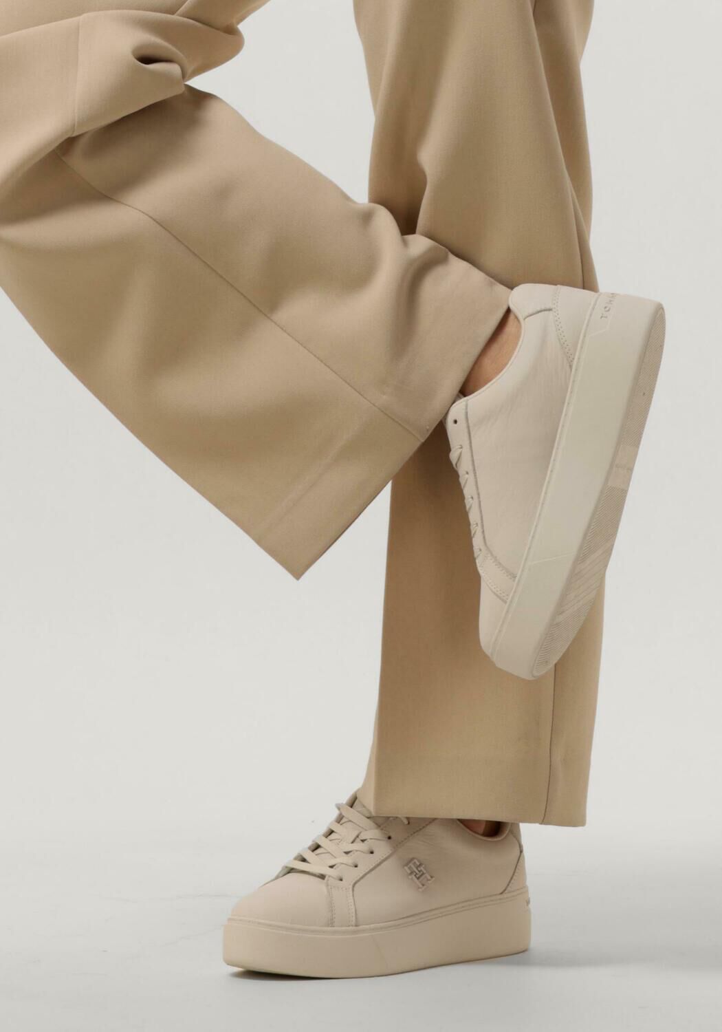 Beige TOMMY HILFIGER Sneakers PLATFORM COURT - large