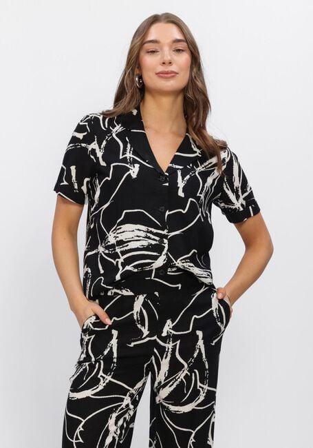 OBJECT OBJSANNE S/S SHIRT AOP Blouses en noir - large