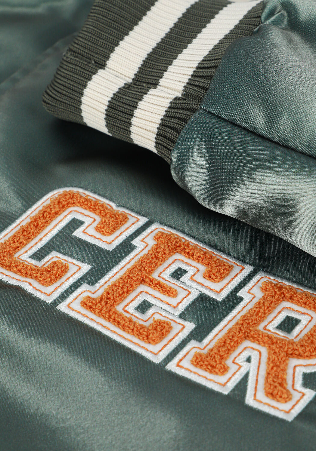 Olijf MERCER AMSTERDAM Jack THE MERCER VARSITY PARTY - large