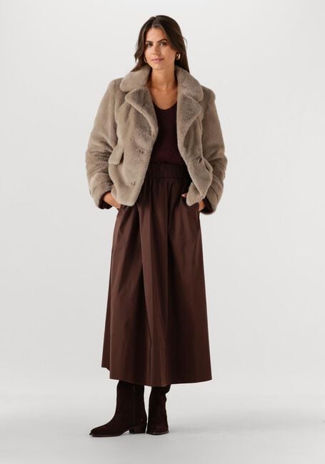 BEAUMONT Manteau en fausse fourrure ABBY SHORT COAT en marron - large