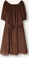 NOTRE-V Robe maxi NV-DANYA OFF SHOULDER DRESS en marron NOTRE-V Robe maxi NV-DANYA OFF SHOULDER DRESS en marron - medium