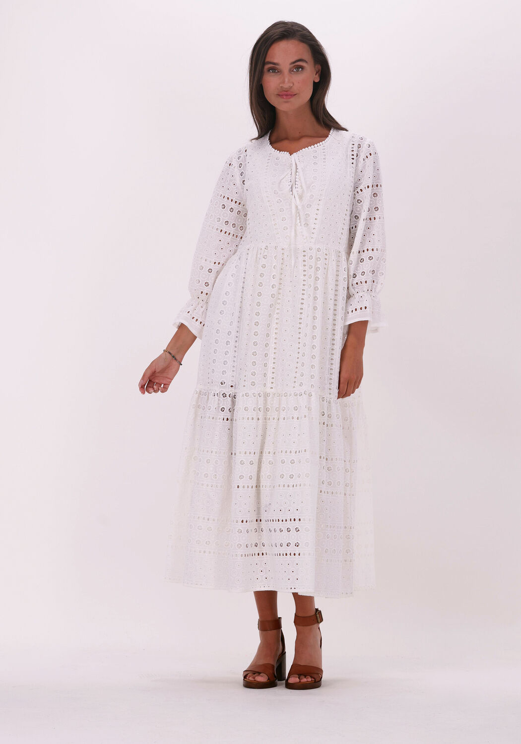 Witte ANA ALCAZAR Maxi jurk BOHO MAXI DRESS Omoda