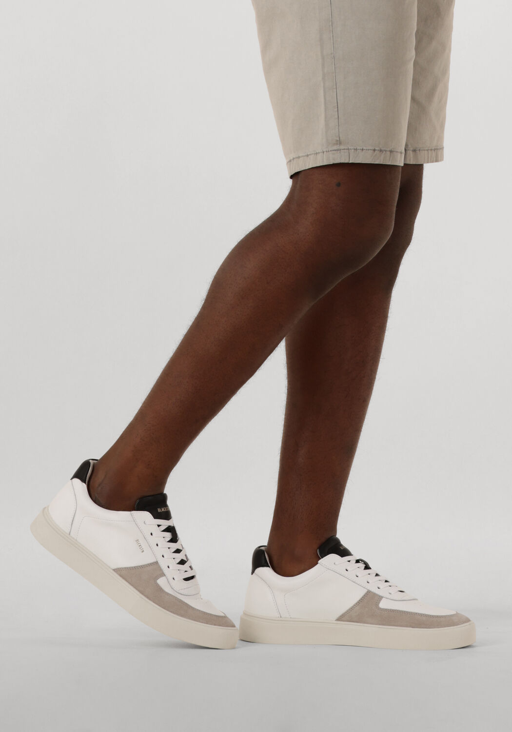 BLACKSTONE Baskets basses CRAG RAGNER en blanc - large