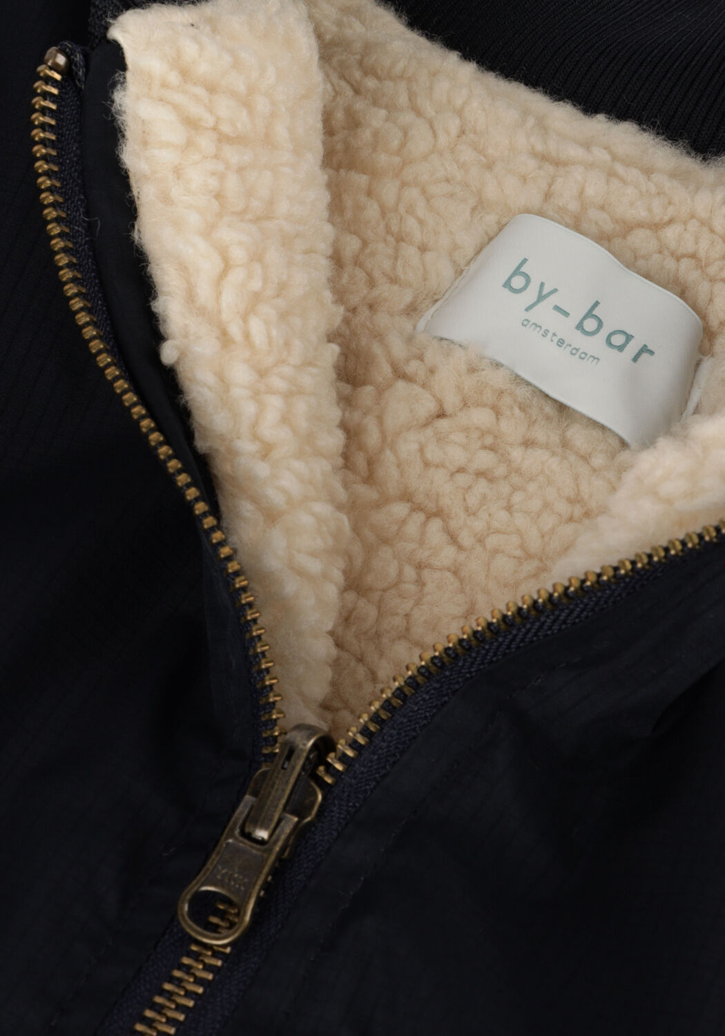 BY-BAR Veste sans manches ALEKSI SLEEVELESS JACKET Bleu fonc&eacute; - large