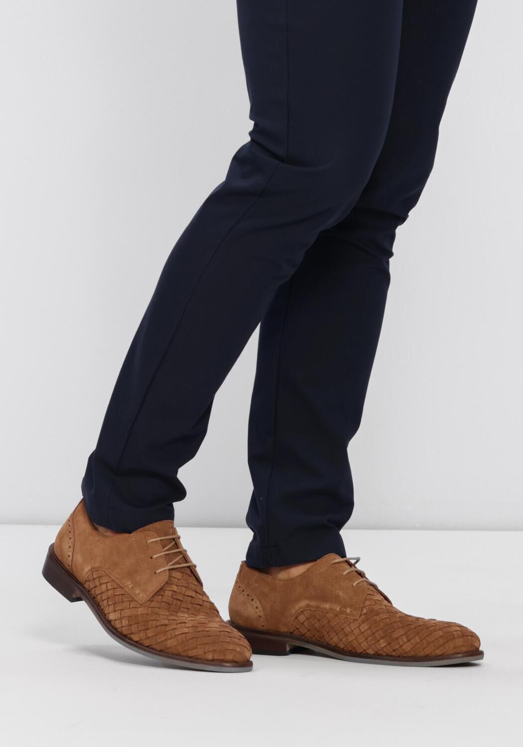 STEFANO LAURAN MSH0010098. Richelieus en camel - large