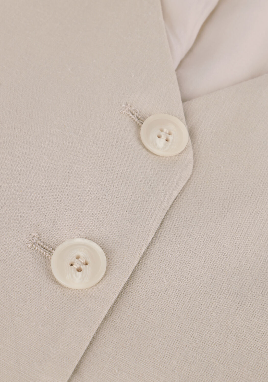 GESTUZ Gilet LIZAGZ LINEN WAISTCOAT en beige - large