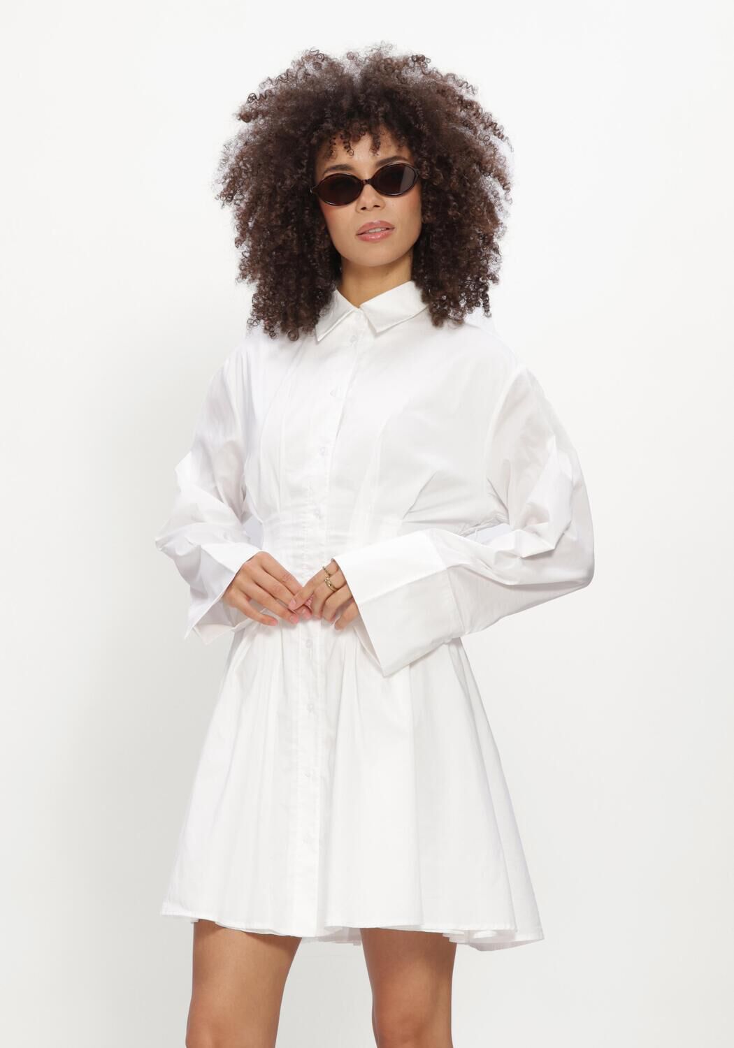 Witte NEO NOIR Jurken ULISSA POPLIN SHIRT DRESS - large