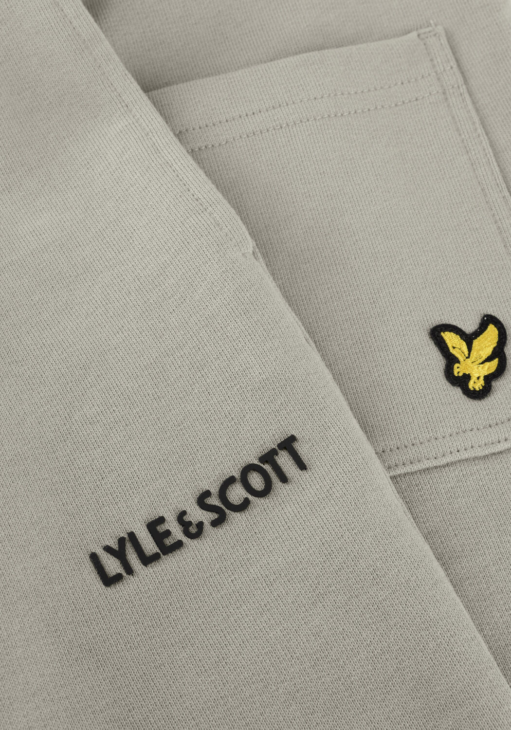 Lichtgrijze LYLE & SCOTT Korte broek PRINT SWEAT SHORT BOYS - large