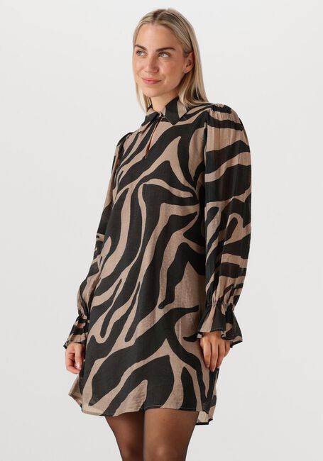BRUUNS BAZAAR Robe midi BBARMADA DRESS en noir - large