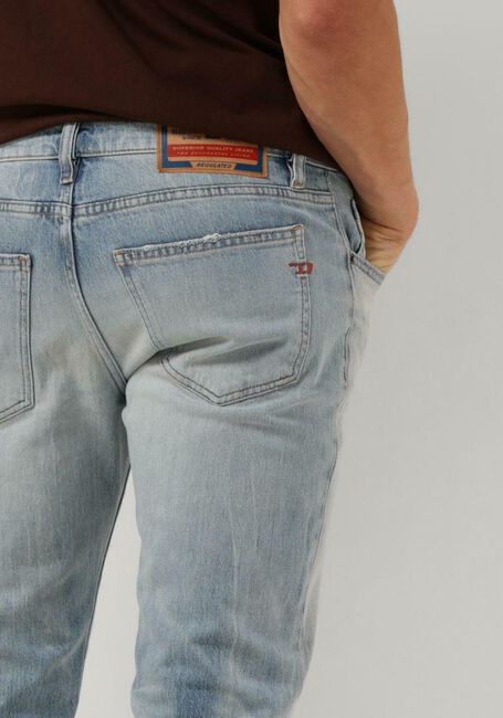 DIESEL Slim fit jeans 2019 D-STRUKT Bleu clair - large