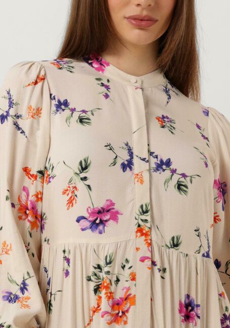 Y.A.S. Robe maxi YASASINA LS LONG SHIRT DRESS S. en beige - large