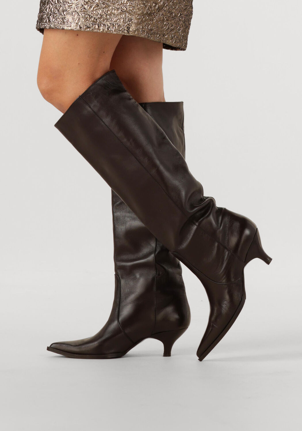 OMODA ATELIER Bottes hautes AV256 en marron - large