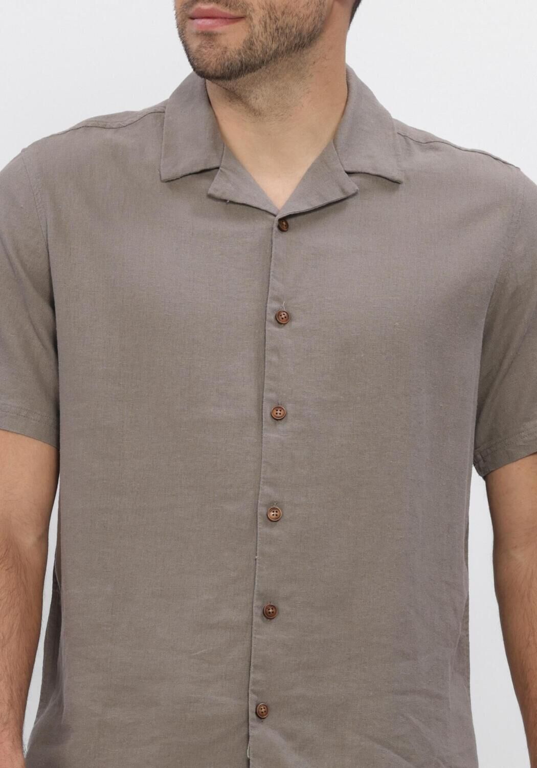 ANERKJENDT Chemise d&eacute;contract&eacute; AKLEO COT-LINNEN-VIS S/S SHIRT en taupe - large