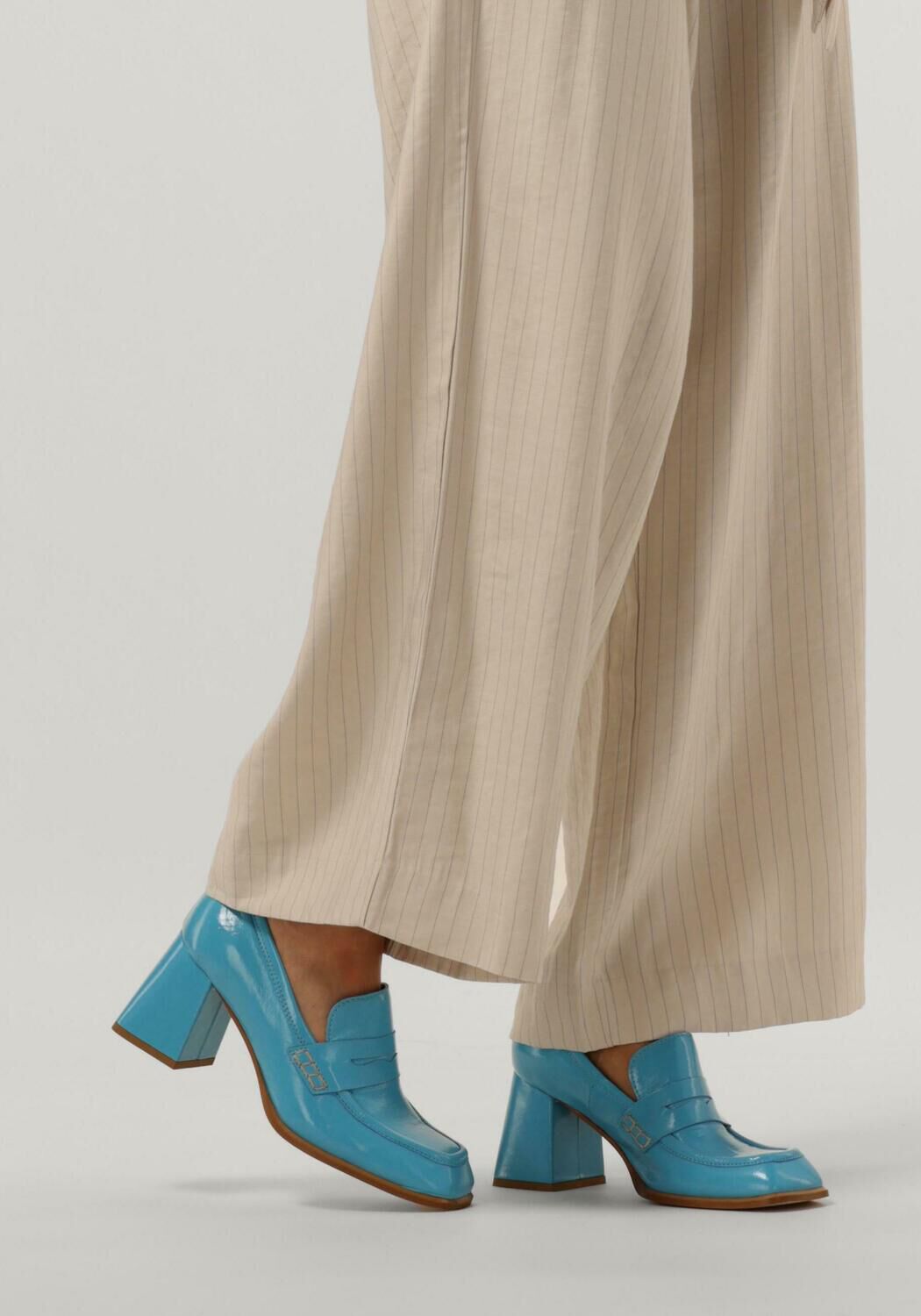 NOTRE-V QA260 Mocassins en bleu - large