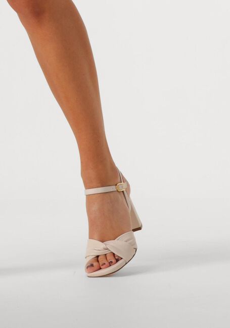 Witte UNISA Sandalen MEDWAY - large