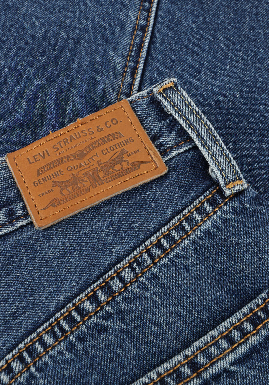 LEVI'S HR BACK SLIT SKIRT Jupes en bleu - large