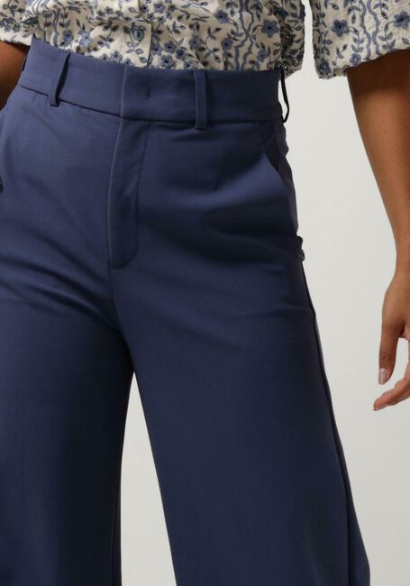 VANILIA Pantalon TAILORED TWILL en bleu - large