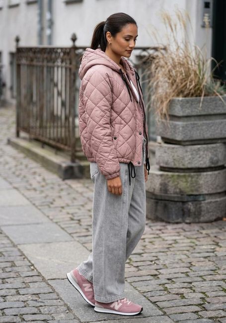 WITHBLACK Veste matelass&eacute; WBLASTRID QUILTED JACKET en rose - large