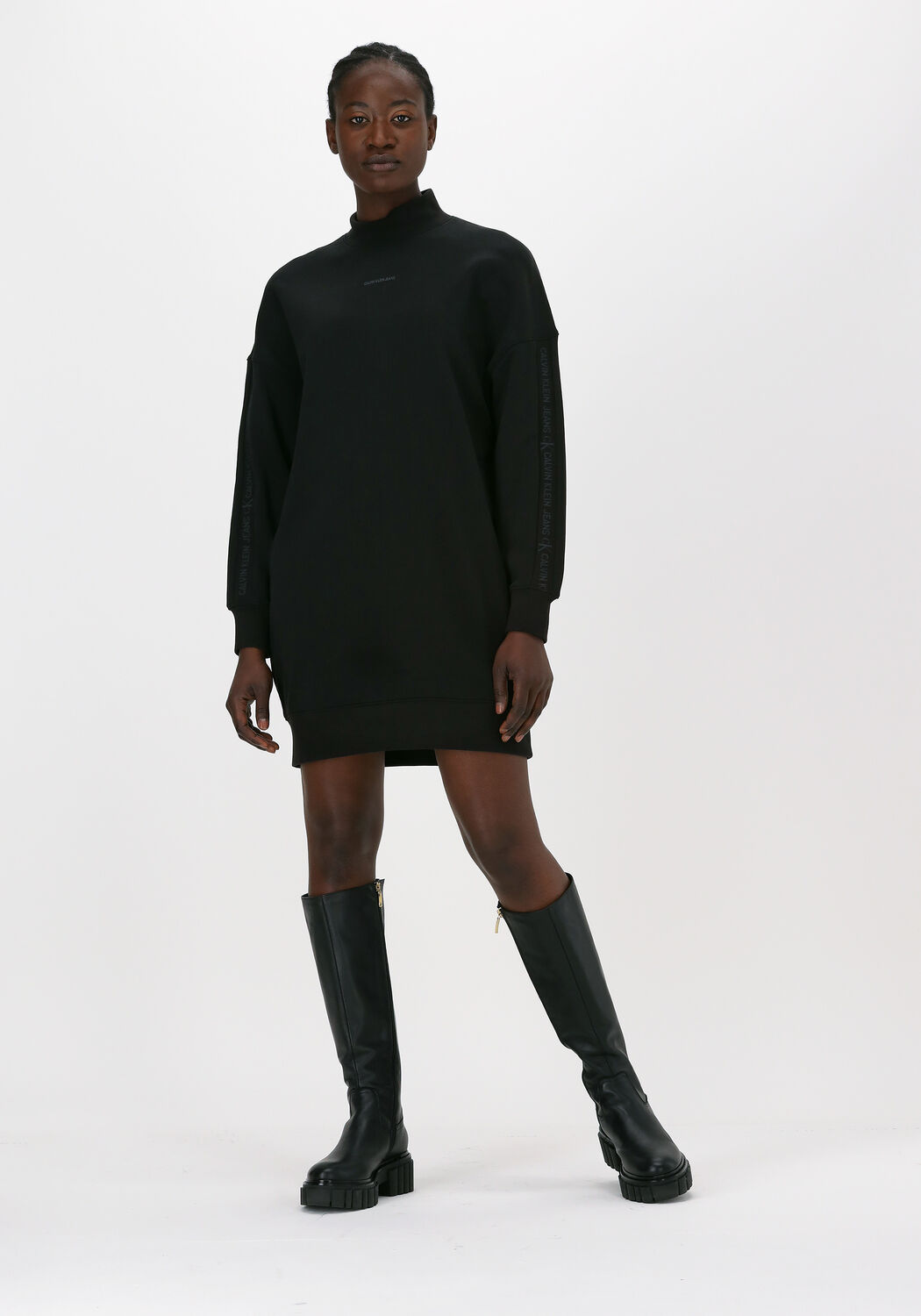CALVIN KLEIN Mini robe LOGO TRIM MOCK NECK DRESS en noir Omoda