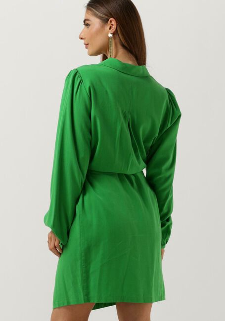 ANOTHER LABEL Mini robe SAHILA DRESS en vert - large