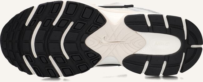 Beige NIKE Sneakers NIKE V5 RNR Beige NIKE Sneakers NIKE V5 RNR - large