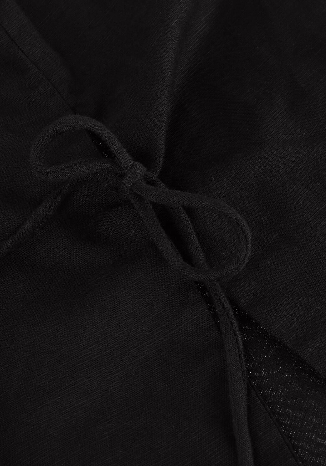 NEO NOIR Haut SVETLANA LINEN TOP en noir - large