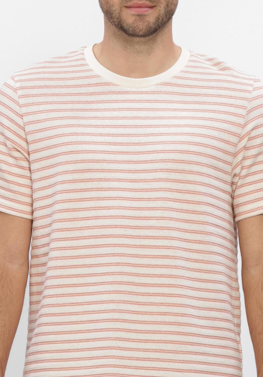 SELECTED MEN SLHKEVIN STRIPE SS O-NECK TEE Polos & T-Shirts en beige - large