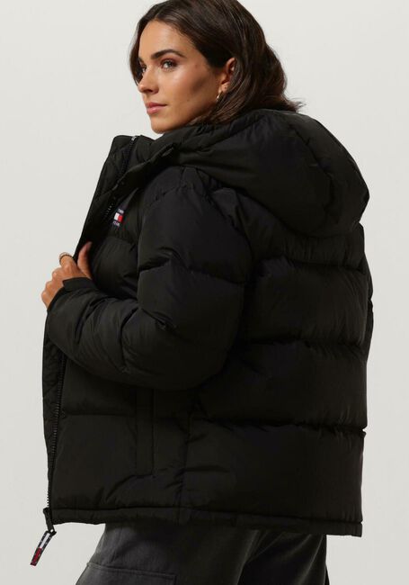 TOMMY JEANS Veste matelassé OUTERWEAR SHORT PUFF en noir - large