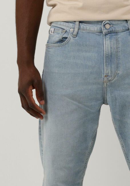 CALVIN KLEIN Straight leg jeans DAD JEAN en bleu - large
