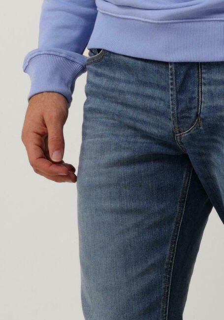 DIESEL Straight leg jeans 1986 LARKEE-BEEX en bleu - large