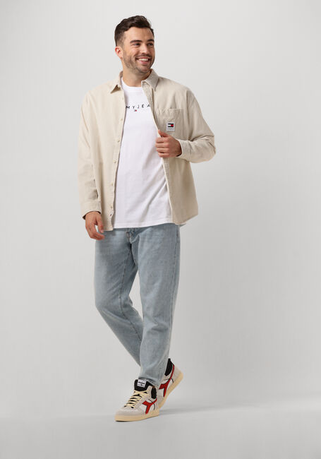 TOMMY JEANS Chemise d&eacute;contract&eacute; TJM RLX CHNKY CORDUROY SHIRT EXT en beige - large
