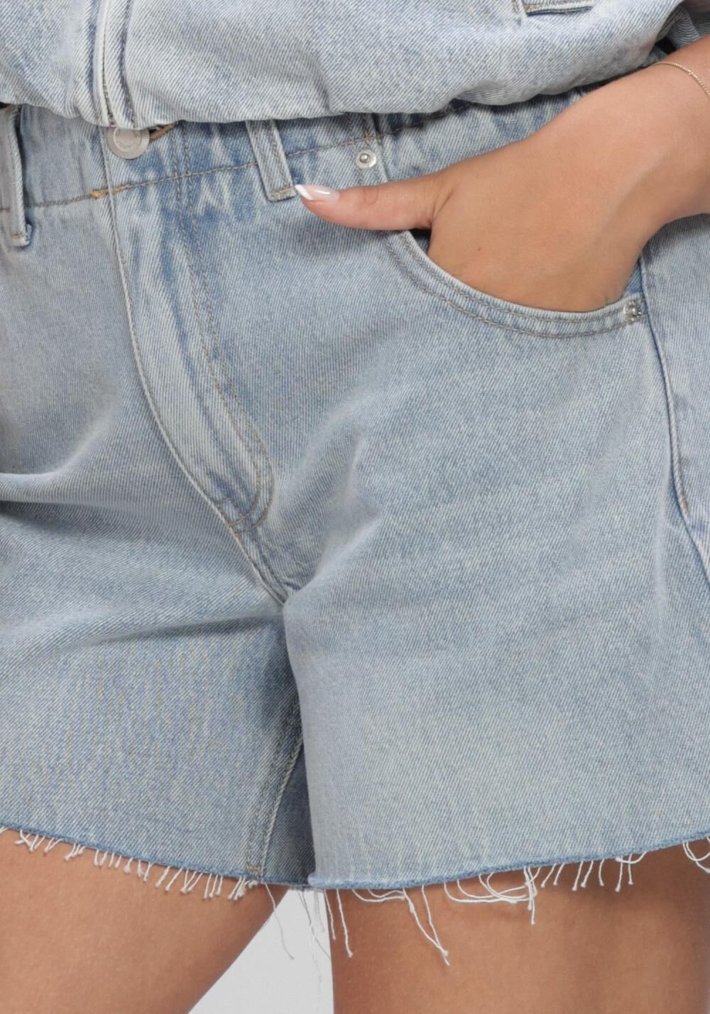 CATWALK JUNKIE Pantalon courts DENIM SHORT WITH ELASTIC WAISTBAND en bleu - large