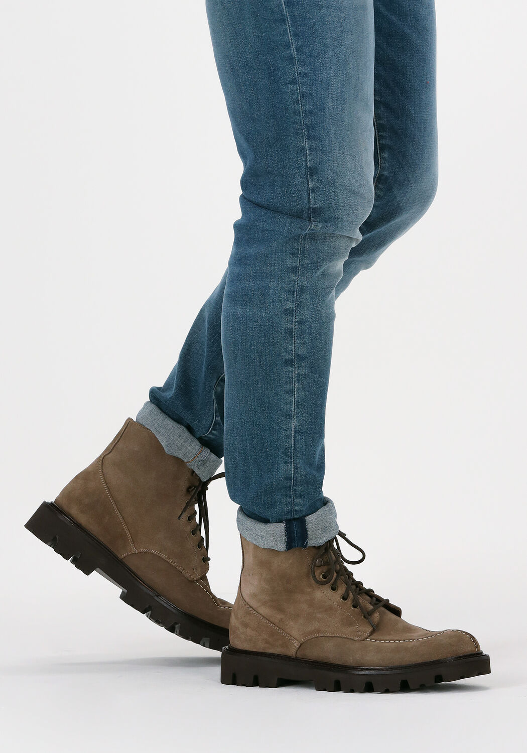 MAZZELTOV Bottines &agrave; lacets 4364 en taupe - large