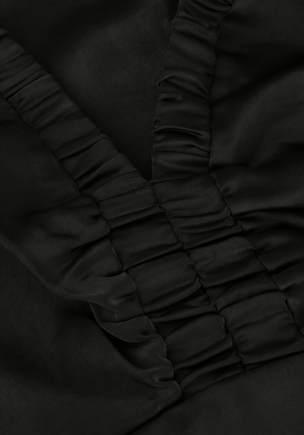 NEO NOIR ISTANA HEAVY SATEEN BLOUSE Blouses en noir - large