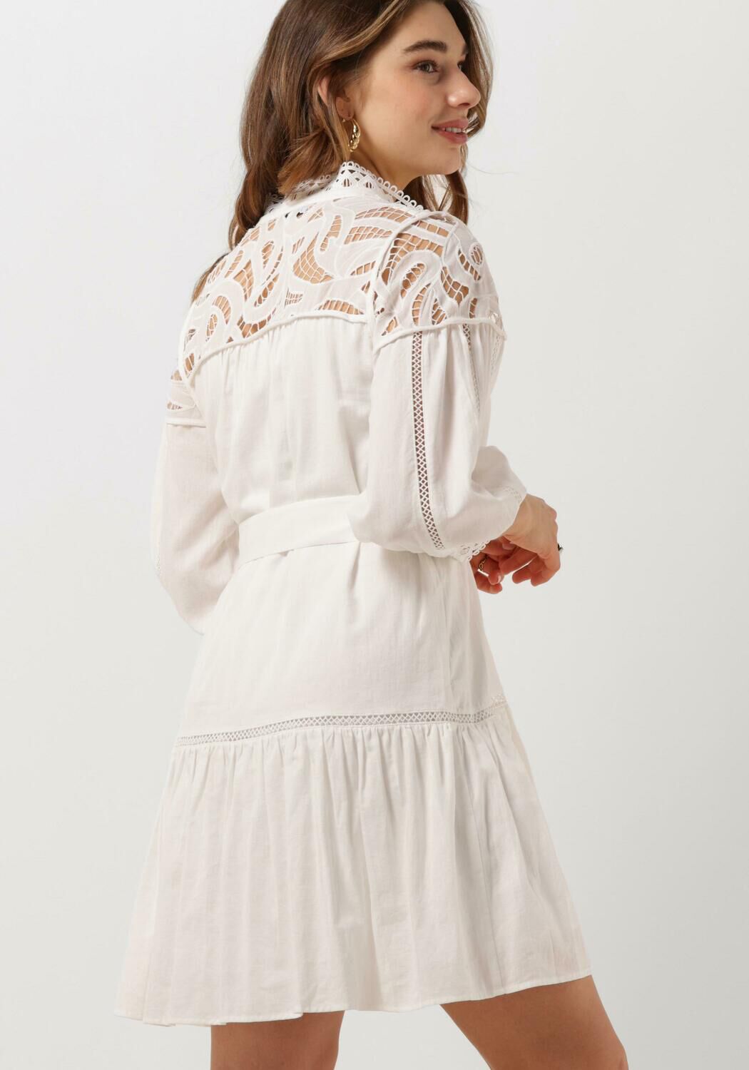 SUNCOO Mini robe CHAMA en blanc Omoda