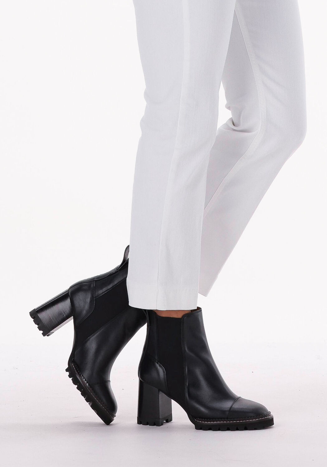 Zwarte SEE BY CHLO&Eacute; Enkellaarsjes MALLORY - large