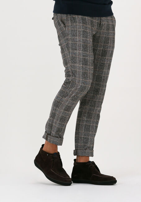 VAN BOMMEL SBM-50024 Chaussures &agrave; lacets en marron - large