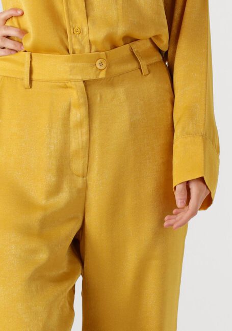 AMAYA AMSTERDAM Pantalon BELLINI PANTS en jaune - large