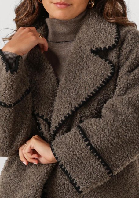 OBJECT Manteau Teddy OBJSHIREN JACKET en taupe - large