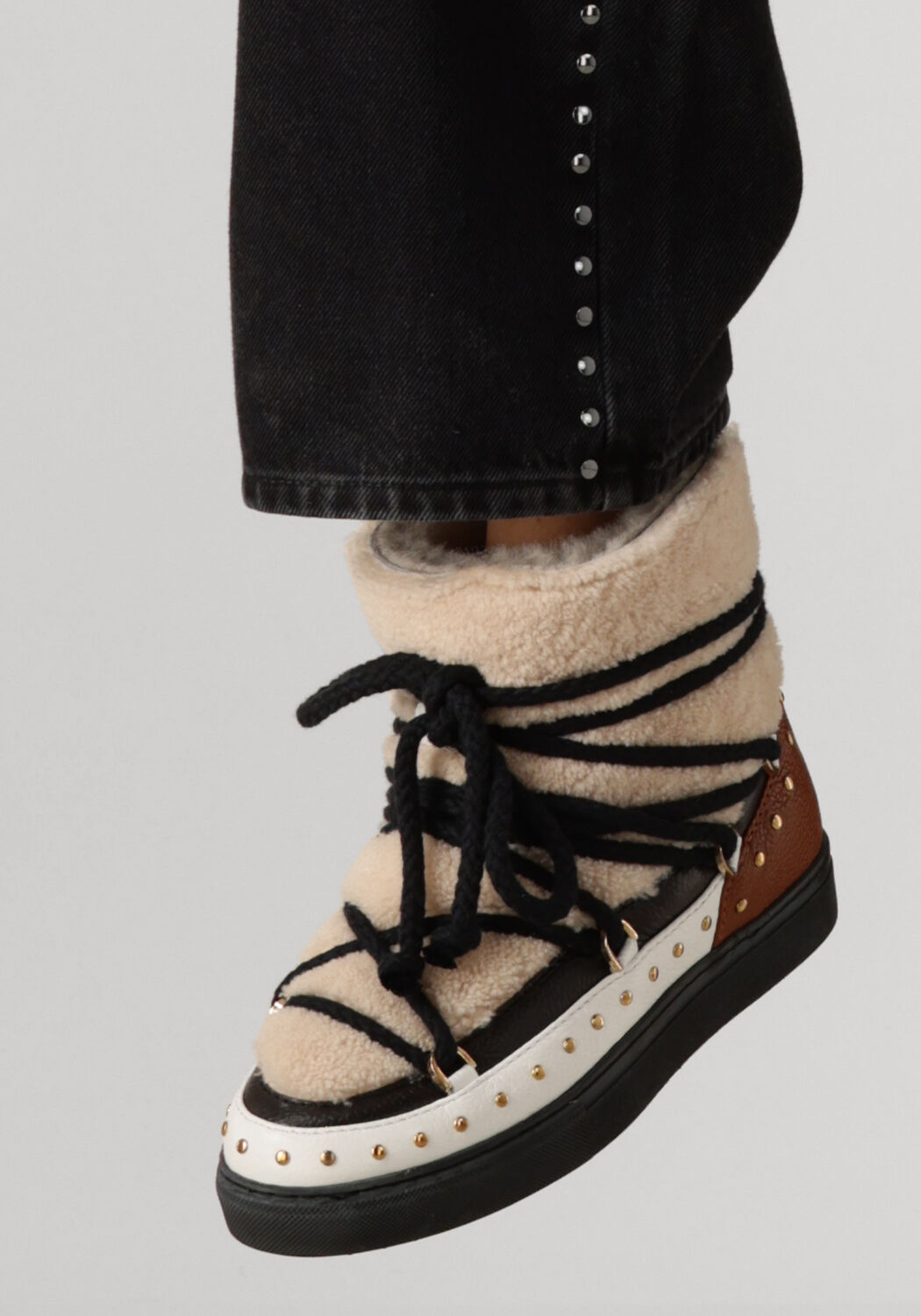 INUIKII Bottes fourrure CURLY ROCK en cognac - large