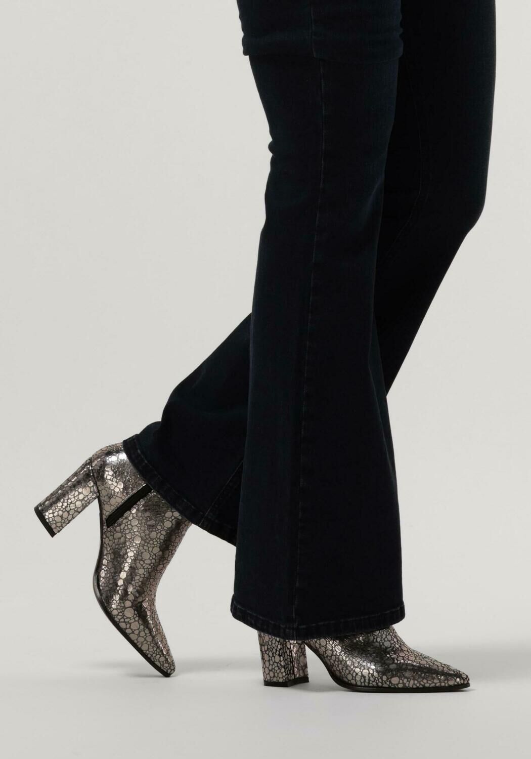 Zilveren NOTRE-V Enkellaarsjes 18739 1 - large