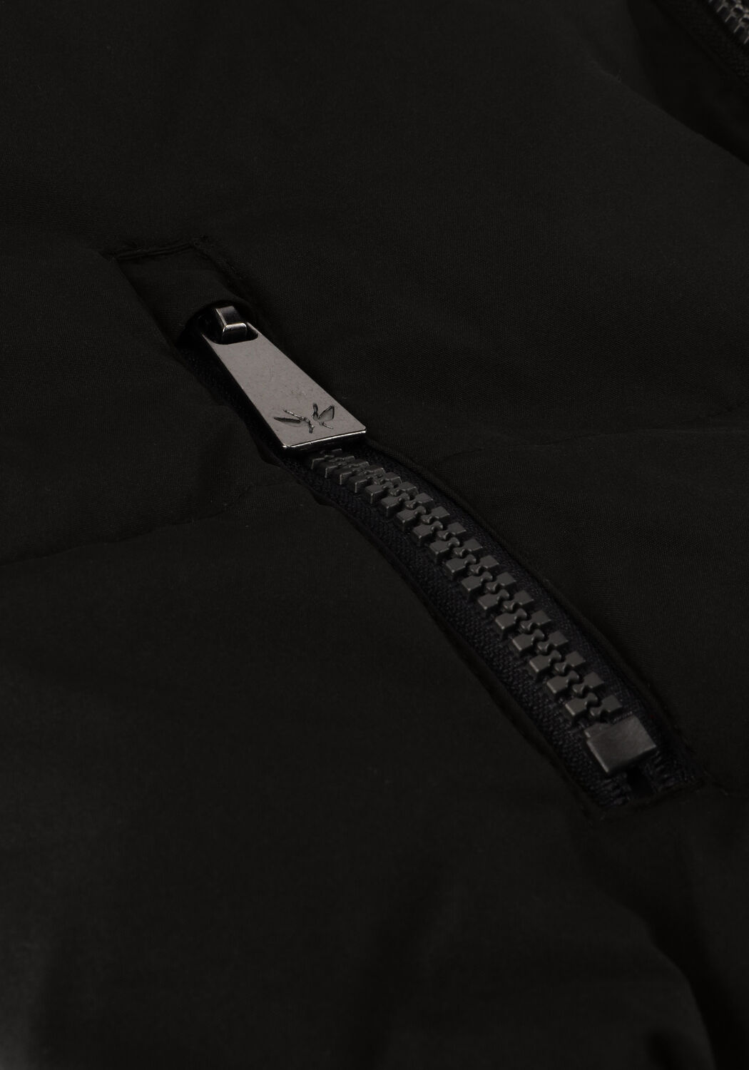 FRANKIE & LIBERTY Veste matelass&eacute; KYLIE CROPPED PUFFER JACKET en noir - large