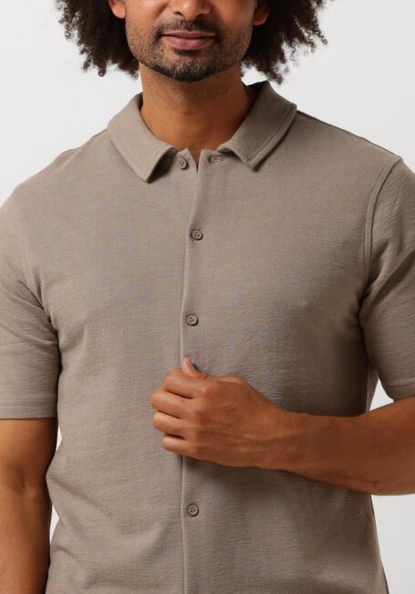 PURE PATH Chemise décontracté SHORTSLEEVE SHIRT BUTTON UP en taupe - large