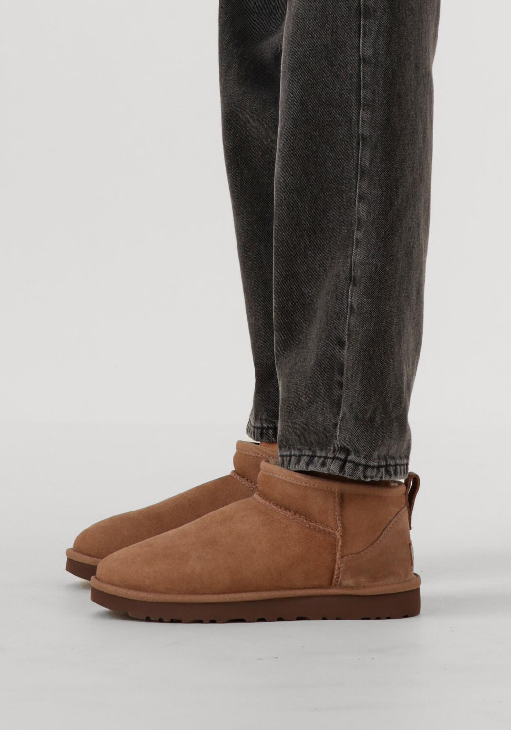 Camel UGG  W CLASSIC ULTRA MINI - large