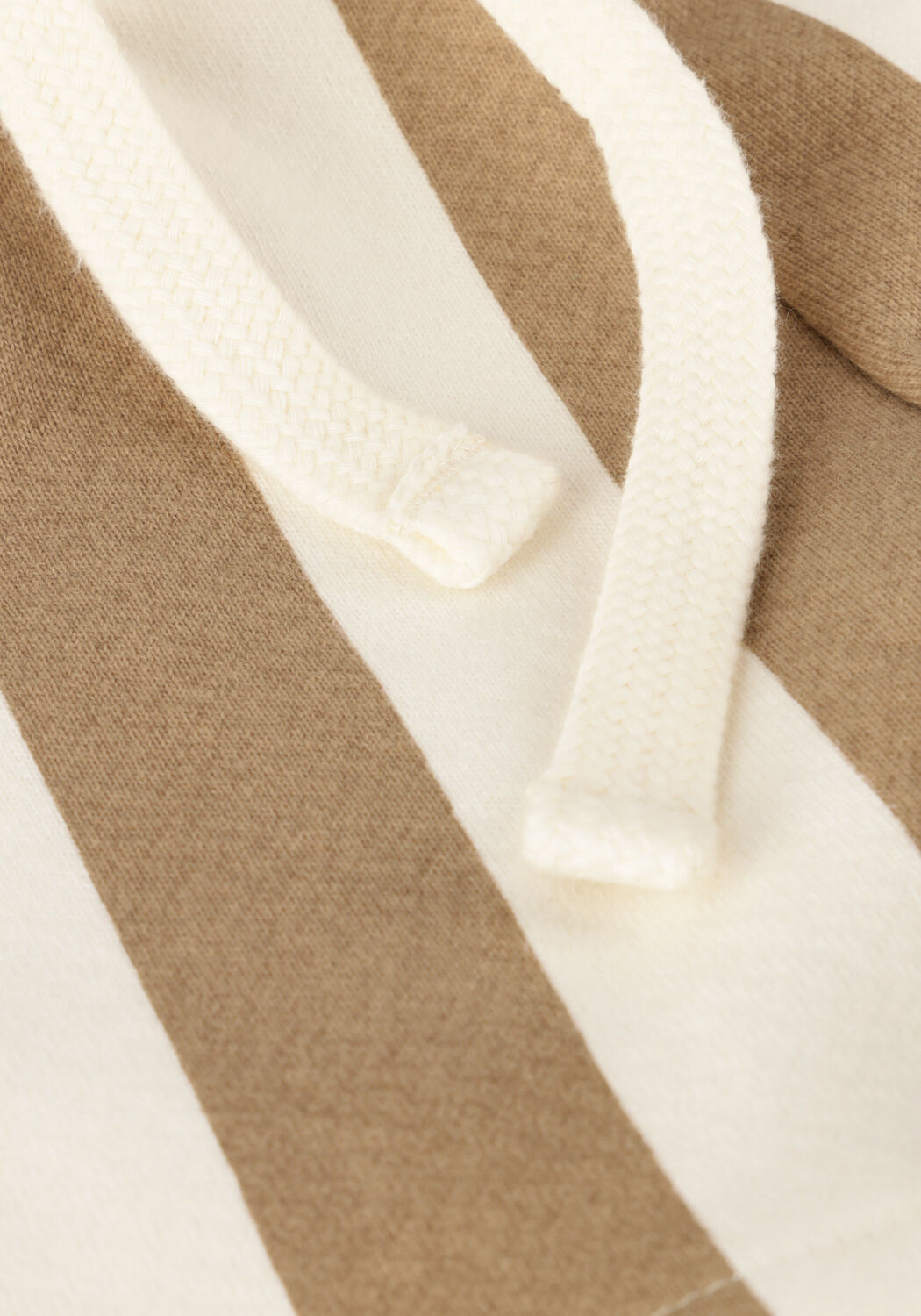 YOUR WISHES Pantalon courte BOLD STRIPES RELAXED SHORTS en blanc - large