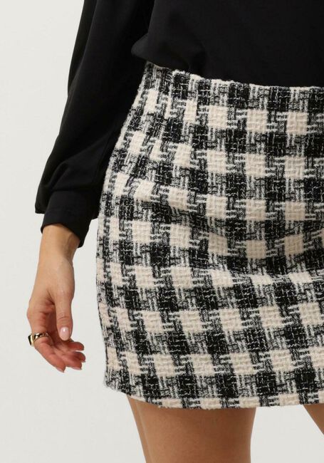 NEO NOIR Mini-jupe HELMINE CHIC BOUCLE SKIRT en noir - large